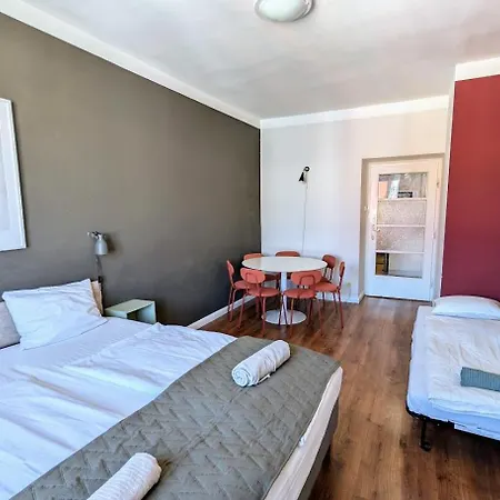 Flat In Zizkov -502- * Praga